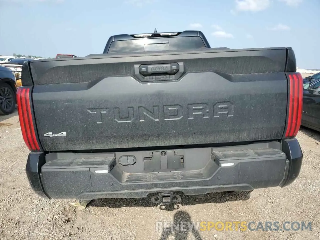 6 fotografías del automóvil dañado 5TFLA5DA5RX166349 TOYOTA TUNDRA 2024