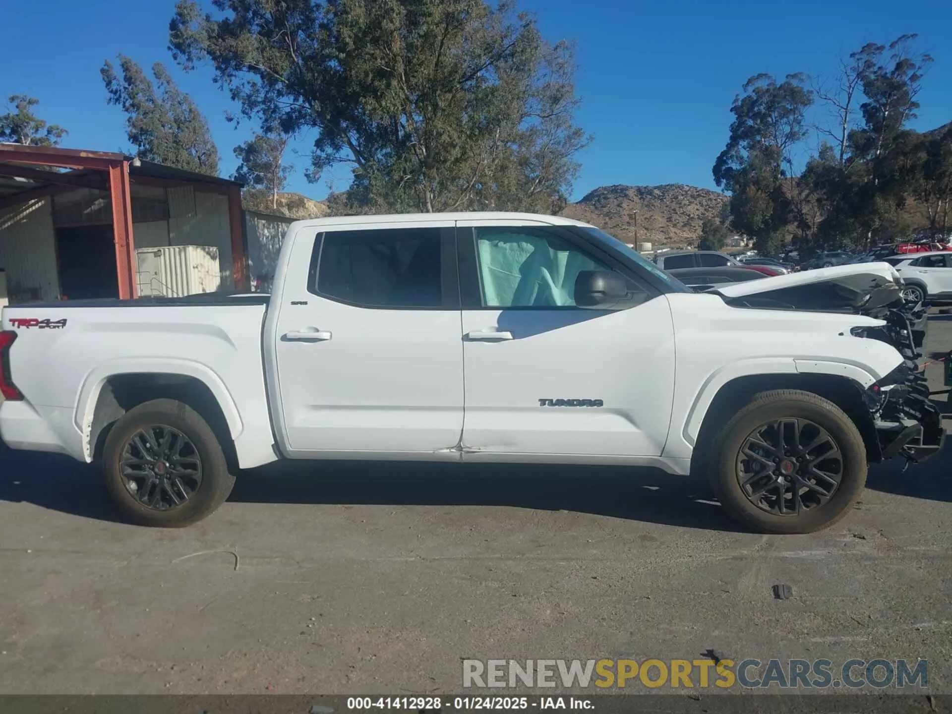 14 fotografías del automóvil dañado 5TFLA5DB0RX211156 TOYOTA TUNDRA 2024