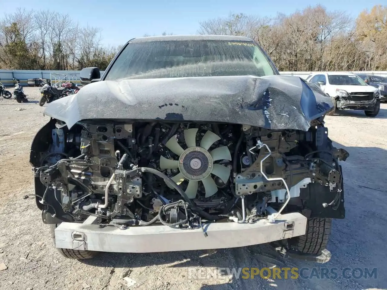 5 fotografías del automóvil dañado 5TFLA5DB1RX223672 TOYOTA TUNDRA 2024
