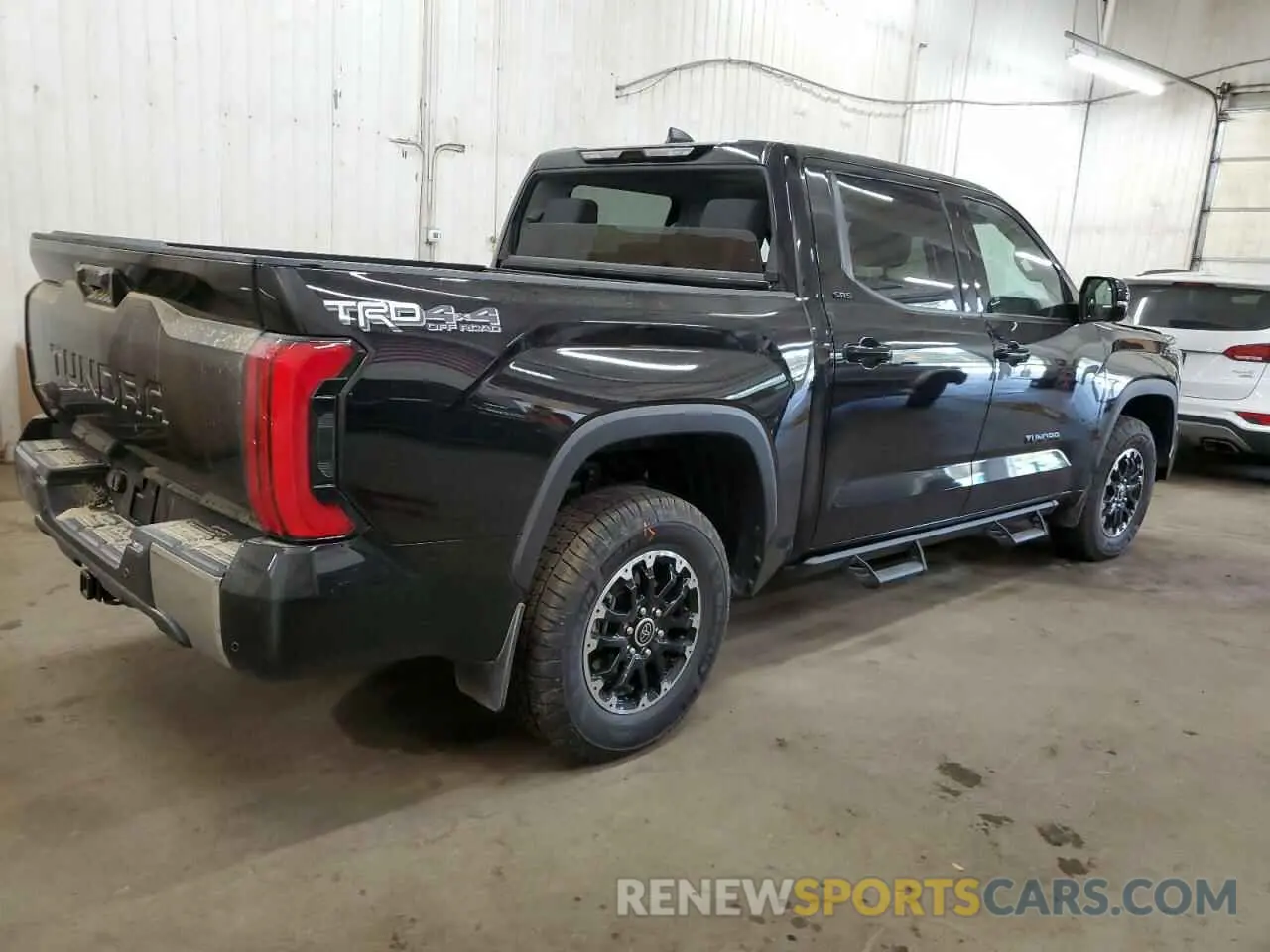 3 fotografías del automóvil dañado 5TFLA5DB2RX218335 TOYOTA TUNDRA 2024