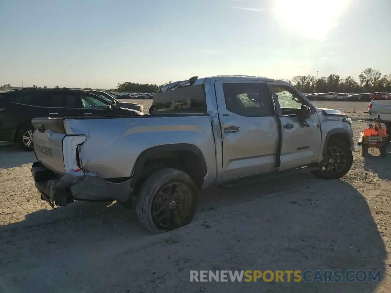3 fotografías del automóvil dañado 5TFLA5DB3RX178329 TOYOTA TUNDRA 2024