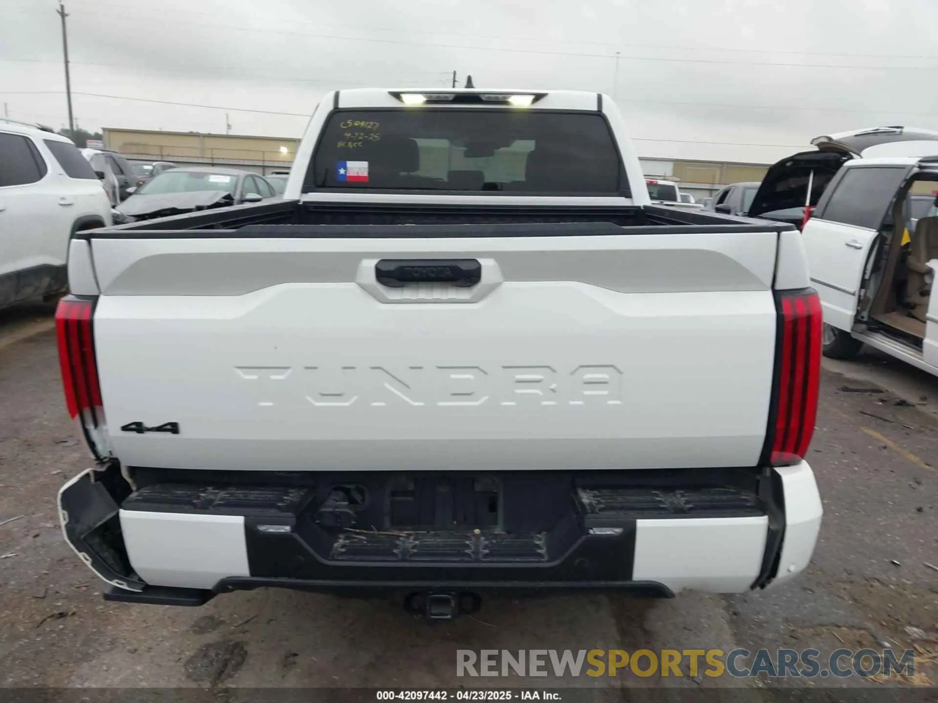 16 fotografías del automóvil dañado 5TFLA5DB3RX181554 TOYOTA TUNDRA 2024