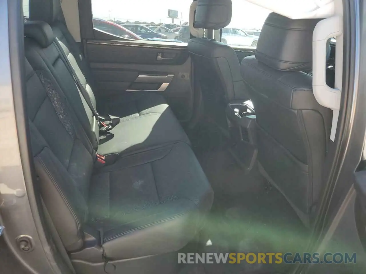 10 fotografías del automóvil dañado 5TFLA5DB3RX188424 TOYOTA TUNDRA 2024