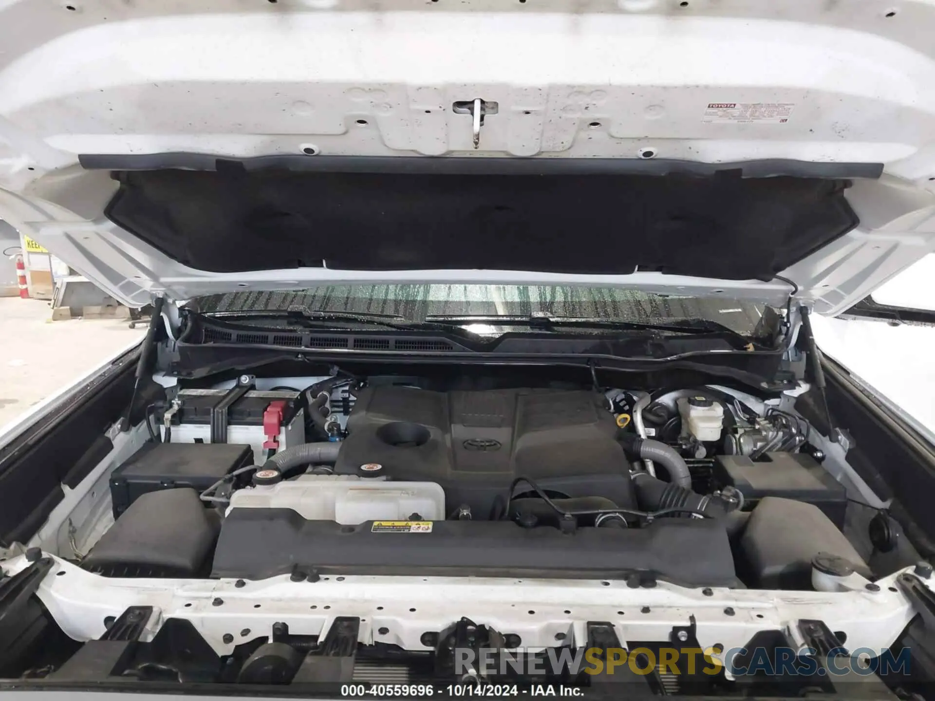 10 fotografías del automóvil dañado 5TFLA5DB4RX143315 TOYOTA TUNDRA 2024
