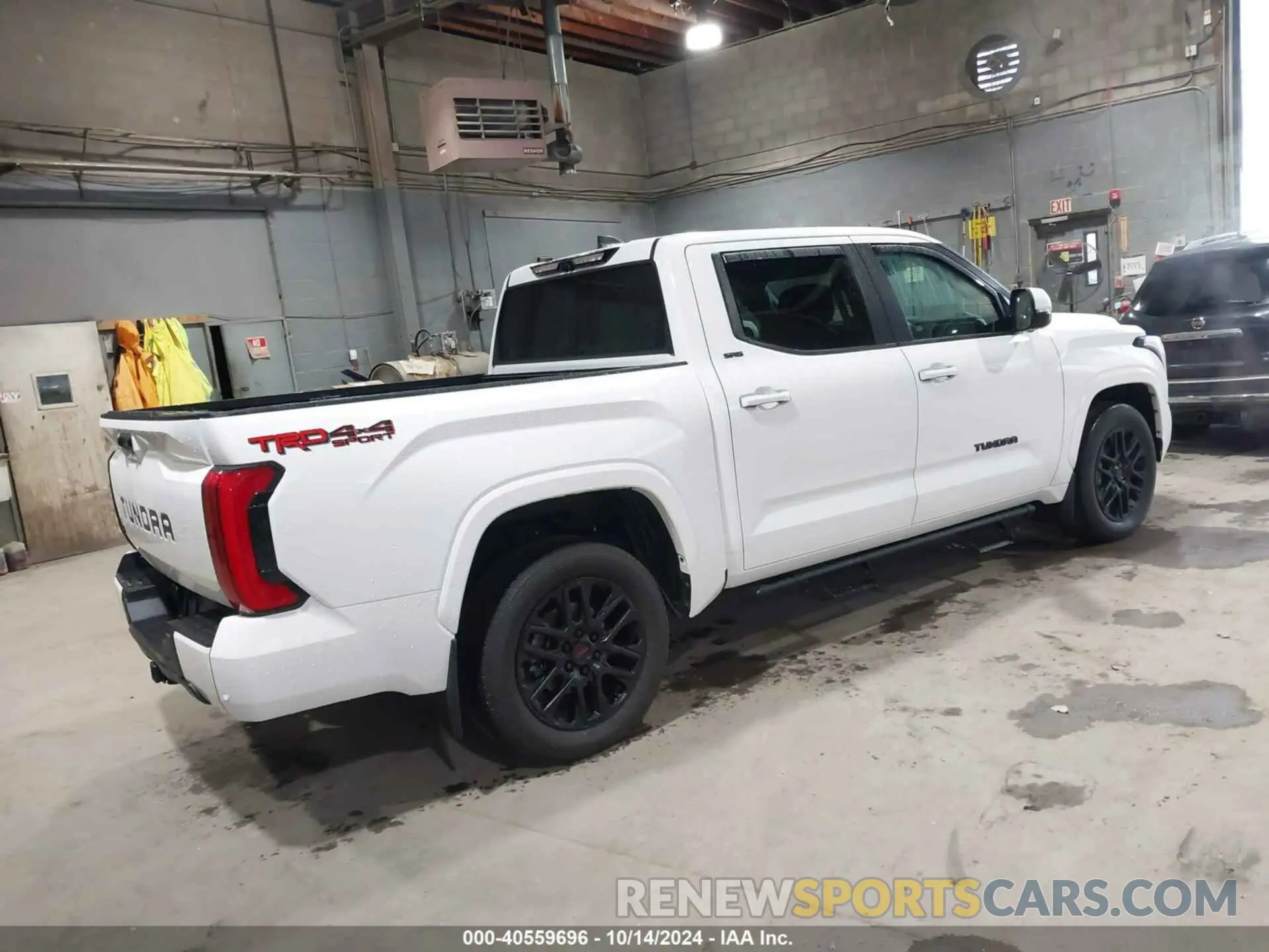 4 fotografías del automóvil dañado 5TFLA5DB4RX143315 TOYOTA TUNDRA 2024