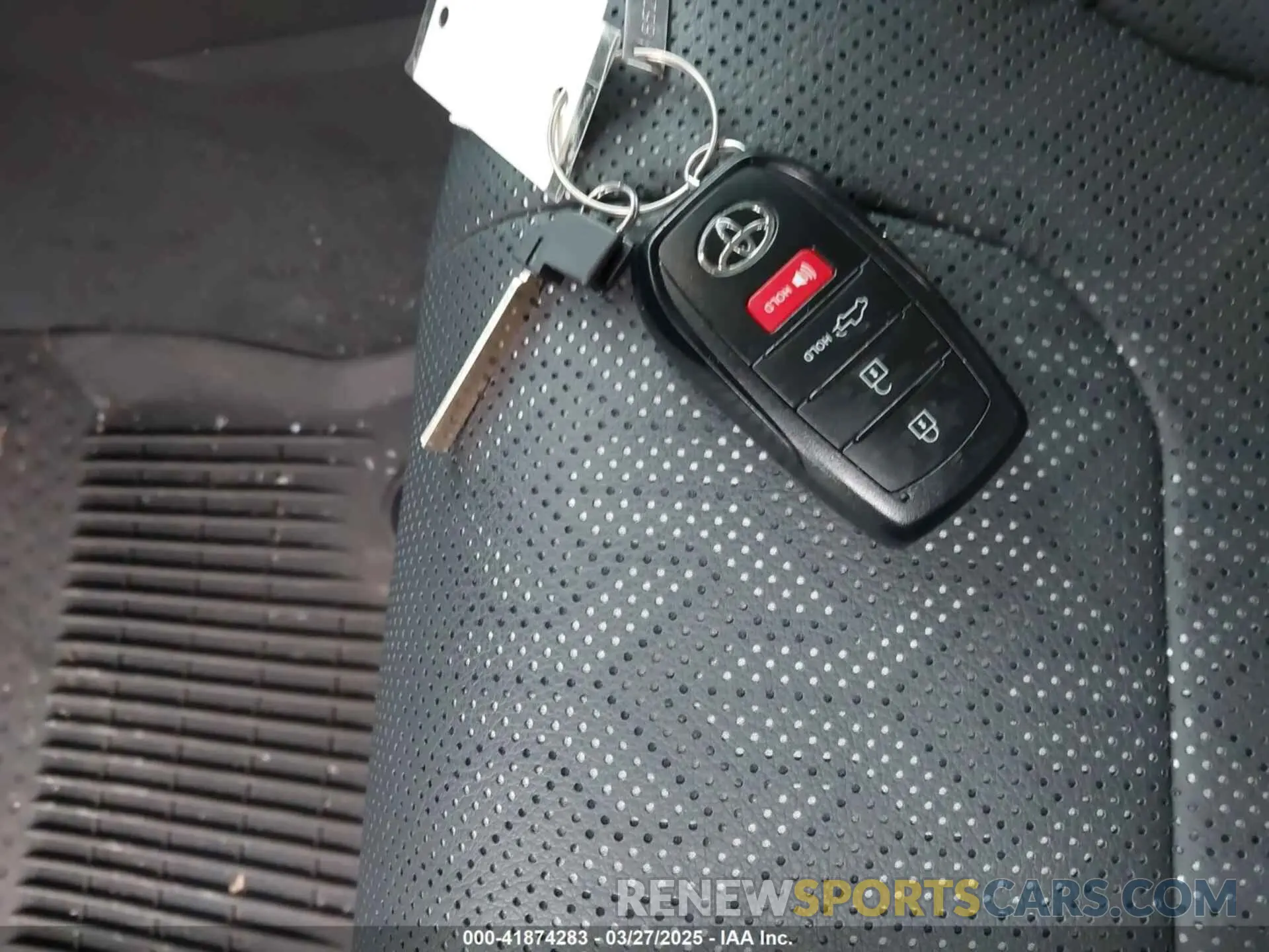 11 fotografías del automóvil dañado 5TFLA5DB6RX177580 TOYOTA TUNDRA 2024