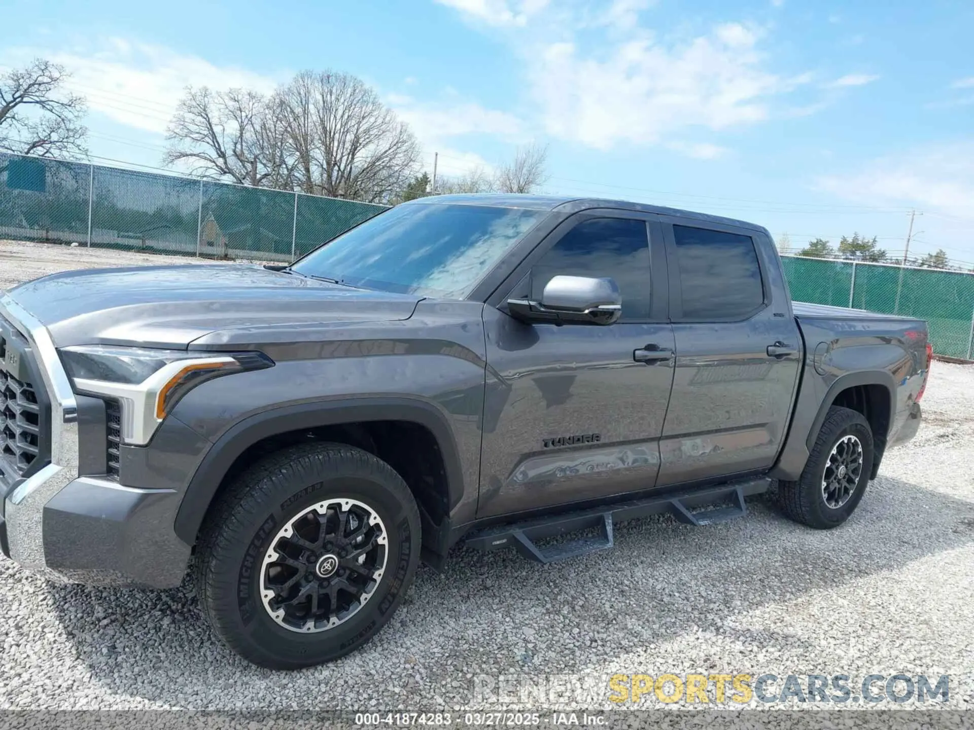 14 fotografías del automóvil dañado 5TFLA5DB6RX177580 TOYOTA TUNDRA 2024