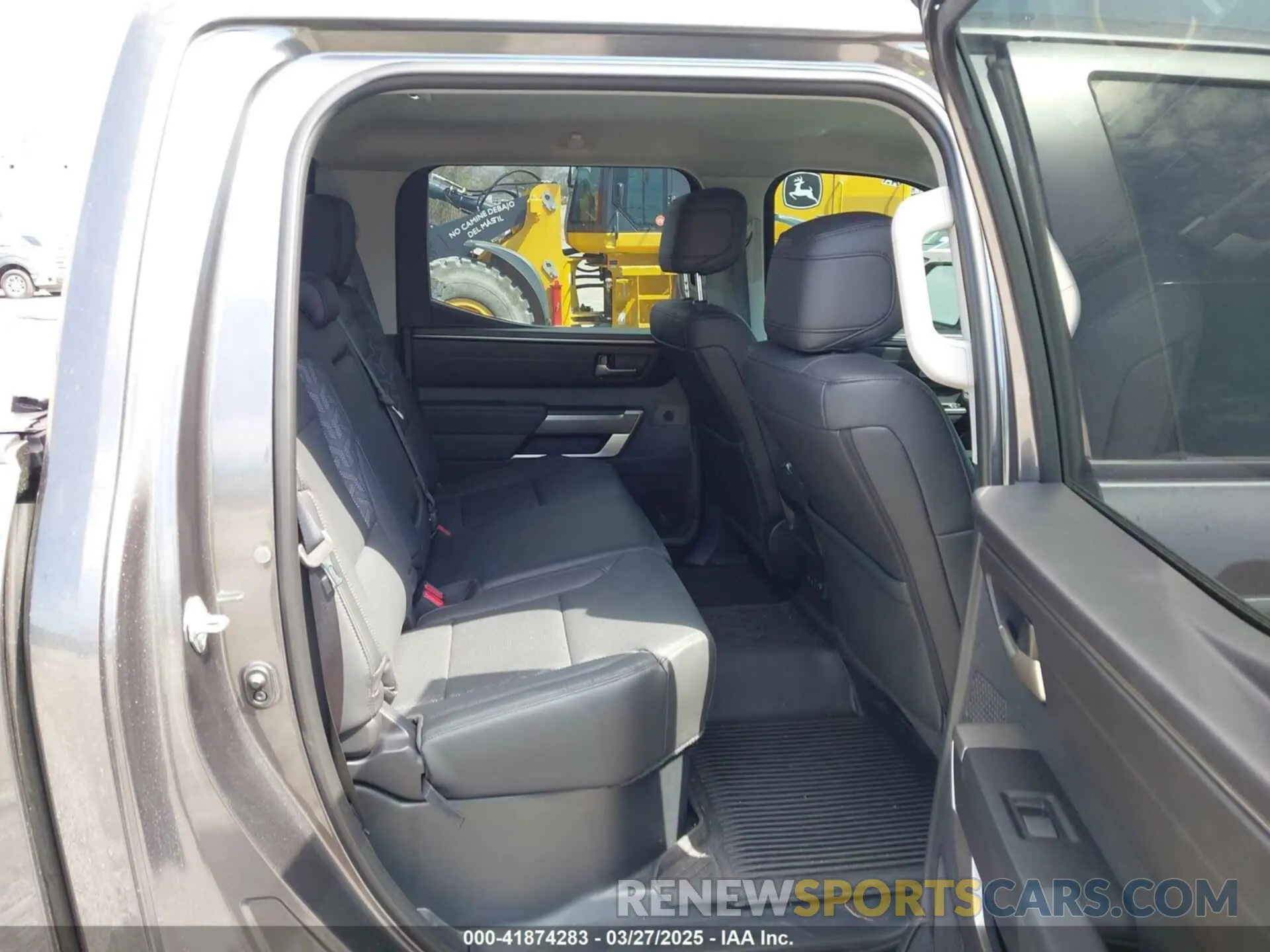 8 fotografías del automóvil dañado 5TFLA5DB6RX177580 TOYOTA TUNDRA 2024