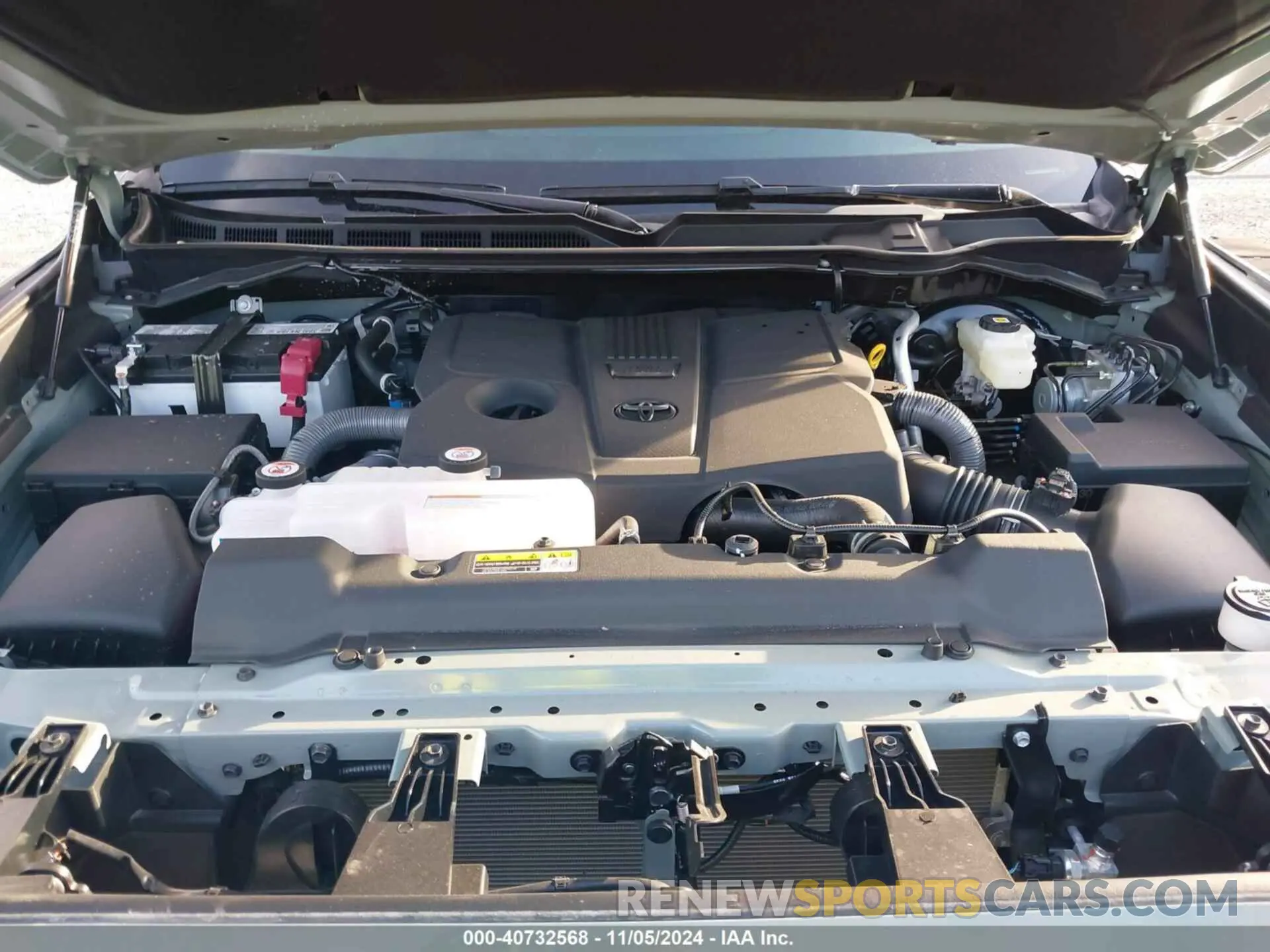 10 fotografías del automóvil dañado 5TFLA5DB7RX218105 TOYOTA TUNDRA 2024
