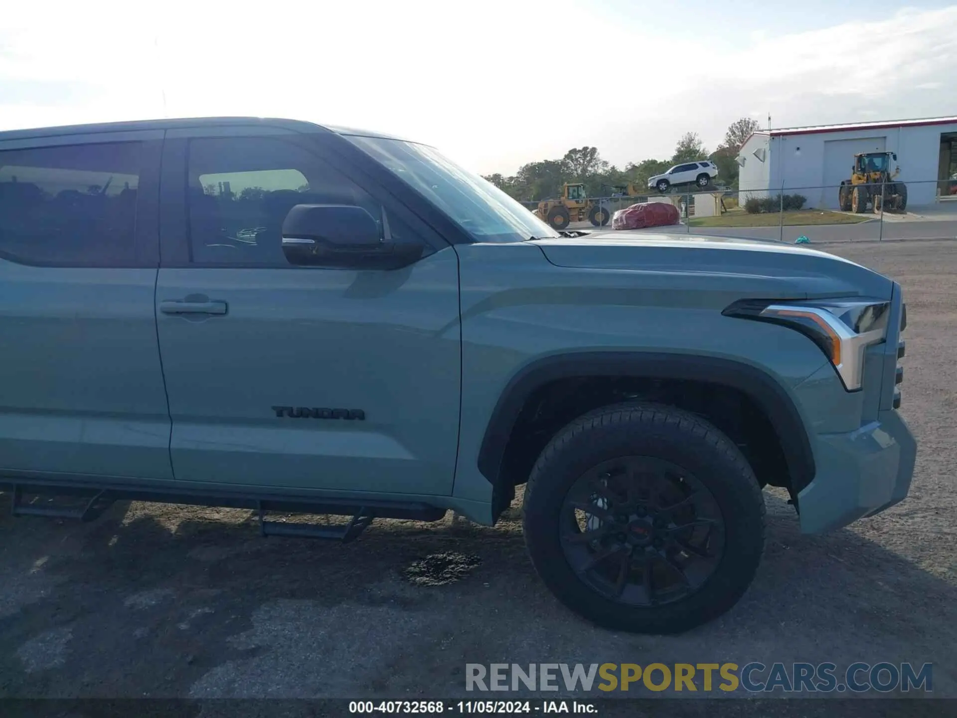 13 fotografías del automóvil dañado 5TFLA5DB7RX218105 TOYOTA TUNDRA 2024
