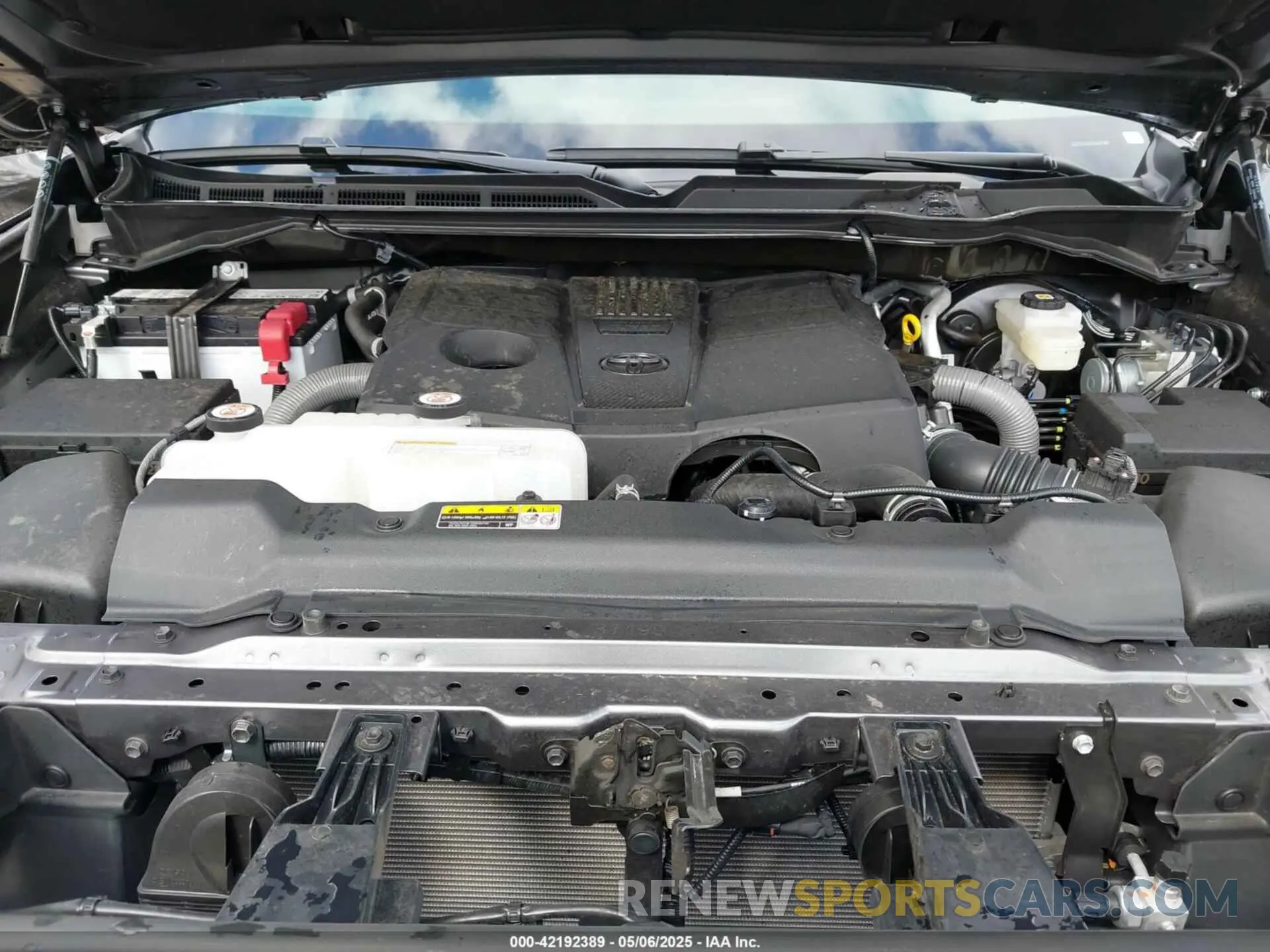 10 fotografías del automóvil dañado 5TFLA5DB7RX237804 TOYOTA TUNDRA 2024