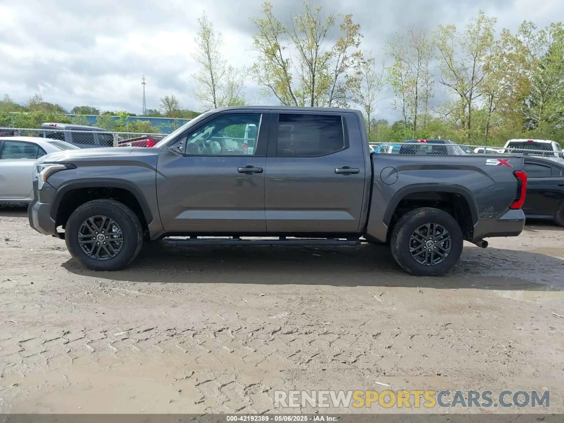 14 fotografías del automóvil dañado 5TFLA5DB7RX237804 TOYOTA TUNDRA 2024