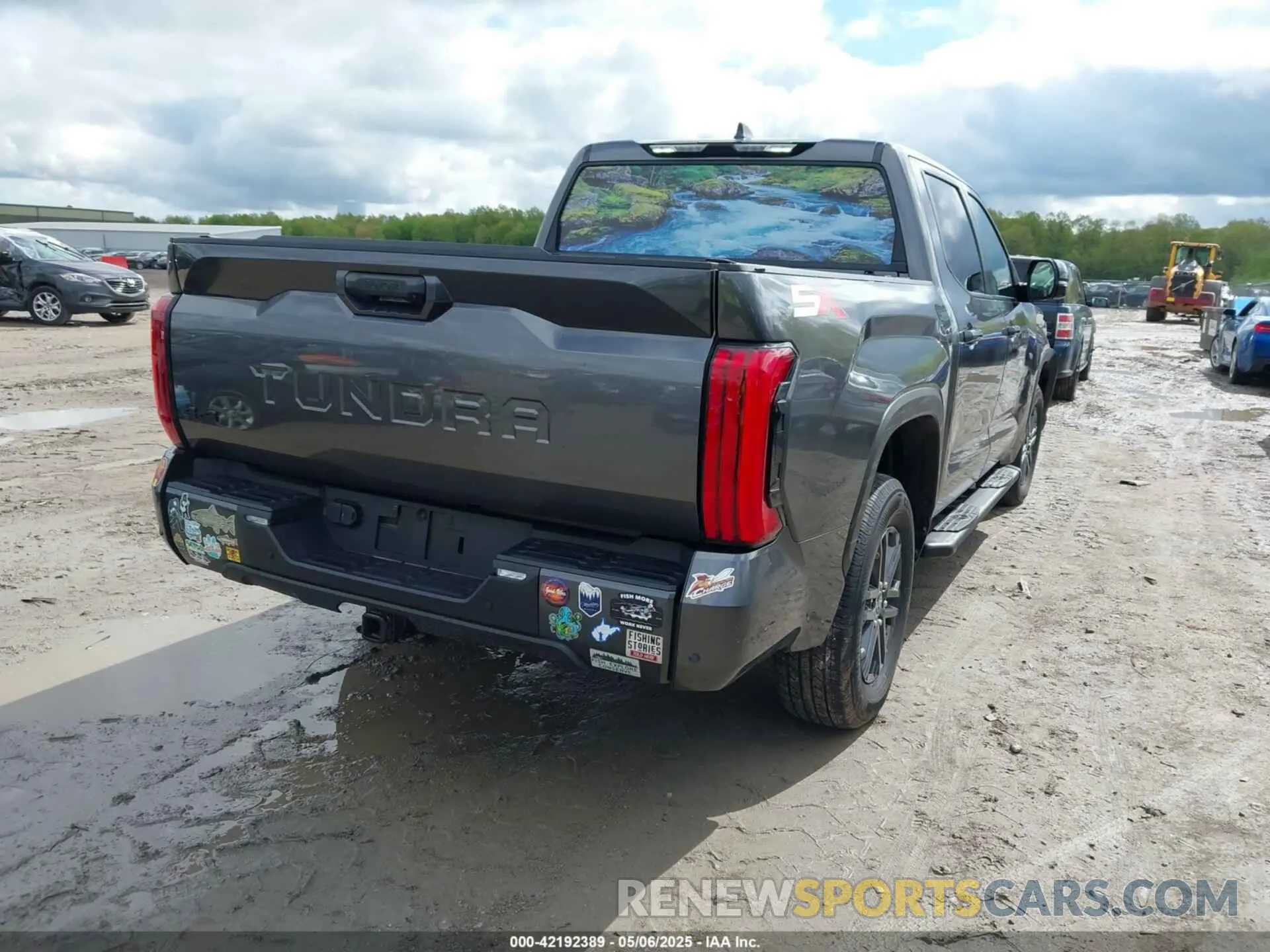 4 fotografías del automóvil dañado 5TFLA5DB7RX237804 TOYOTA TUNDRA 2024