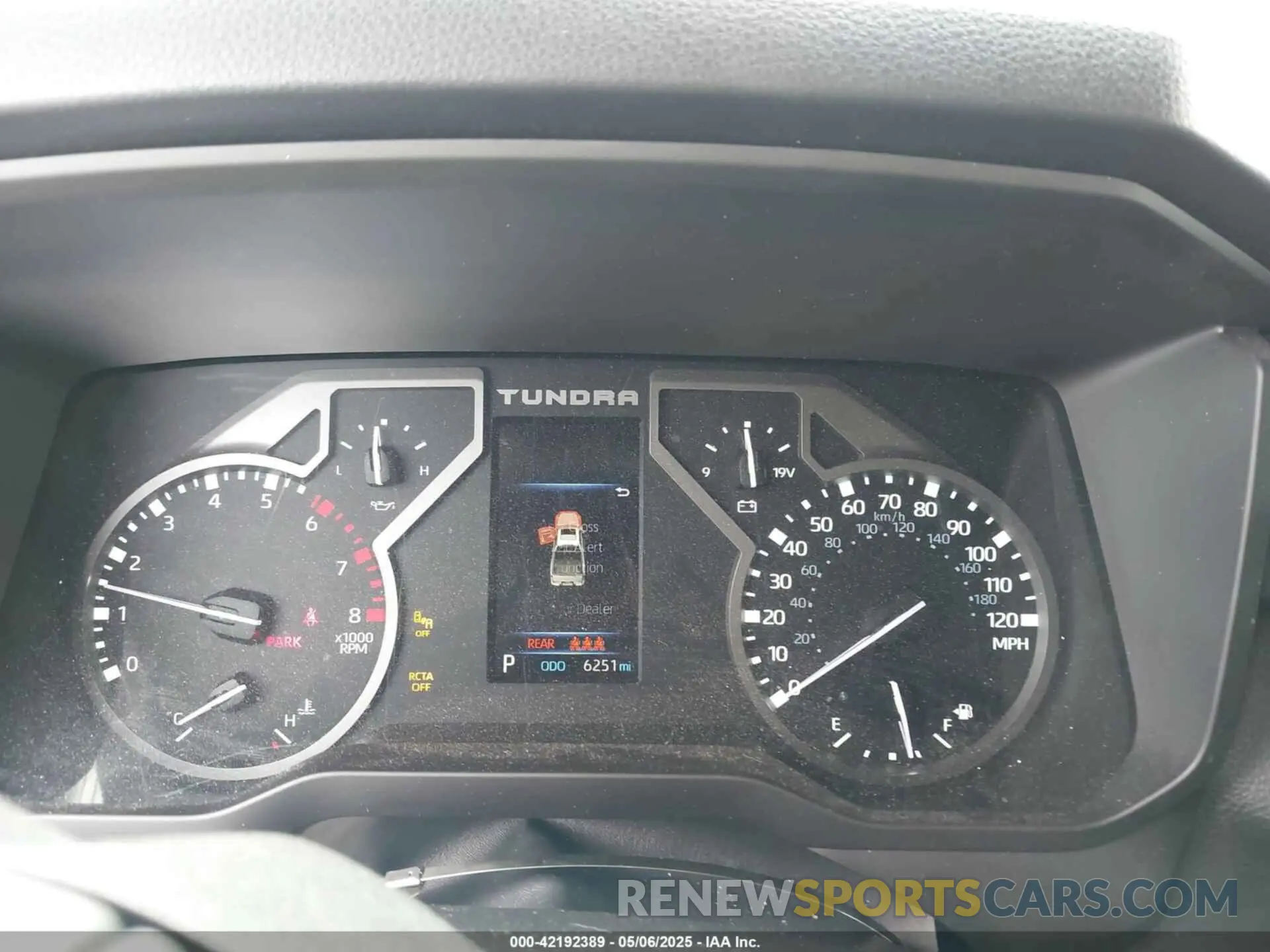 7 fotografías del automóvil dañado 5TFLA5DB7RX237804 TOYOTA TUNDRA 2024