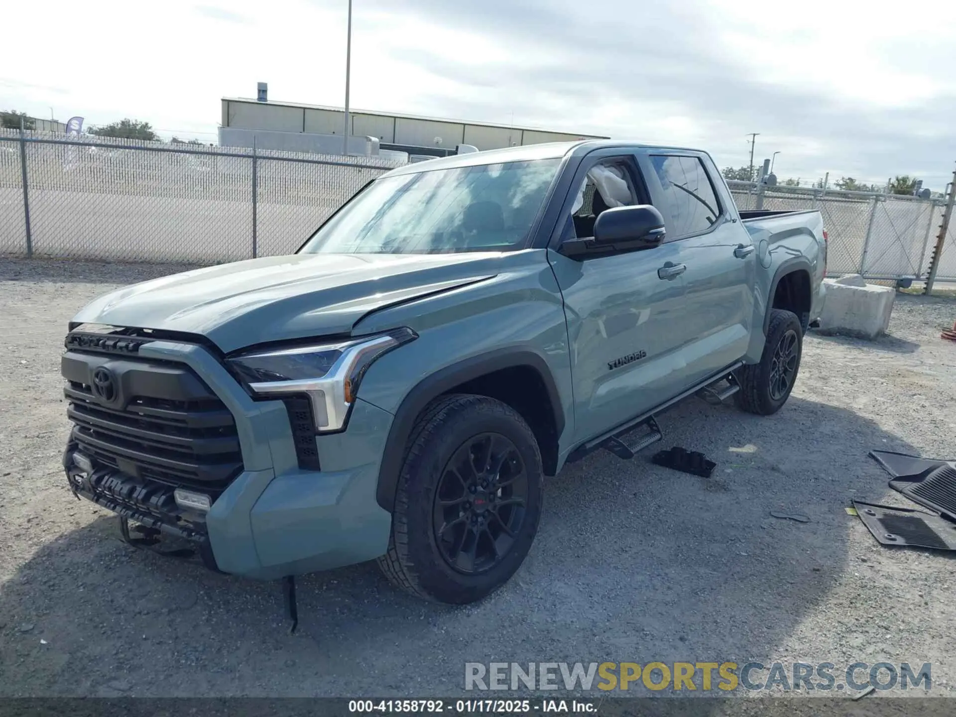 2 fotografías del automóvil dañado 5TFLA5DB8RX210143 TOYOTA TUNDRA 2024