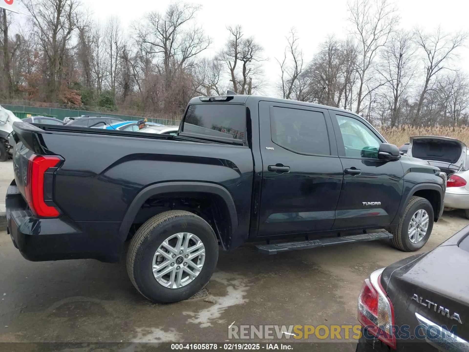 13 fotografías del automóvil dañado 5TFLA5DB9RX131774 TOYOTA TUNDRA 2024