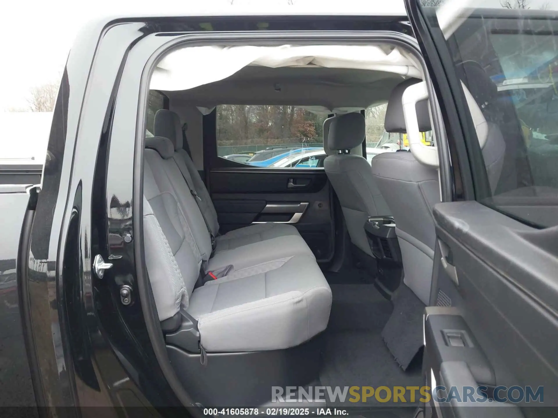 8 fotografías del automóvil dañado 5TFLA5DB9RX131774 TOYOTA TUNDRA 2024