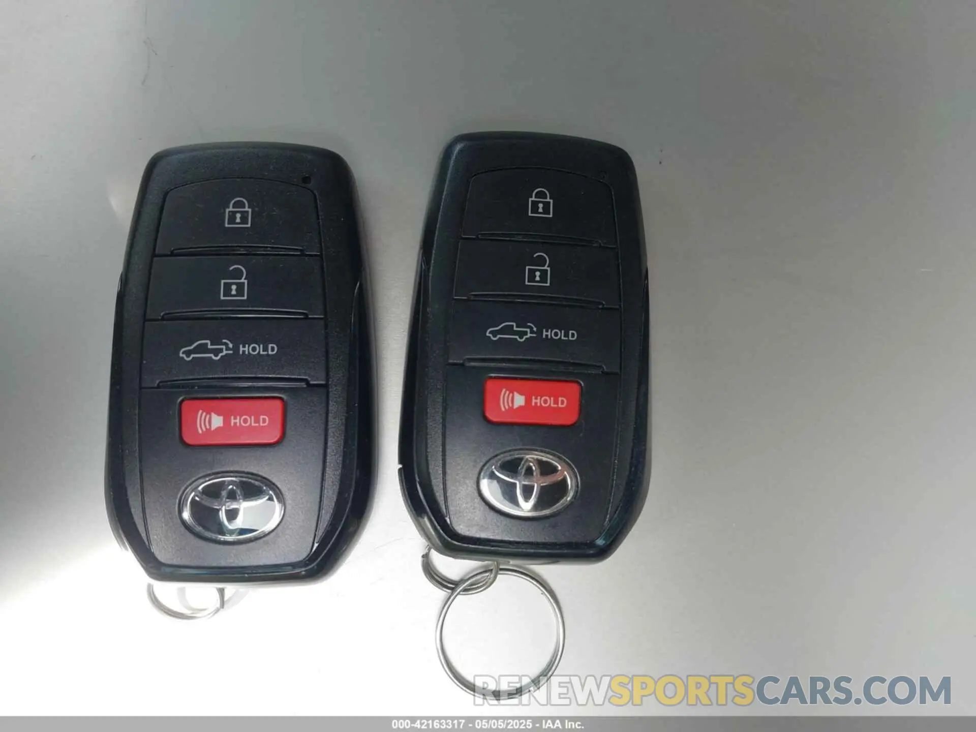 11 fotografías del automóvil dañado 5TFLA5DB9RX195023 TOYOTA TUNDRA 2024