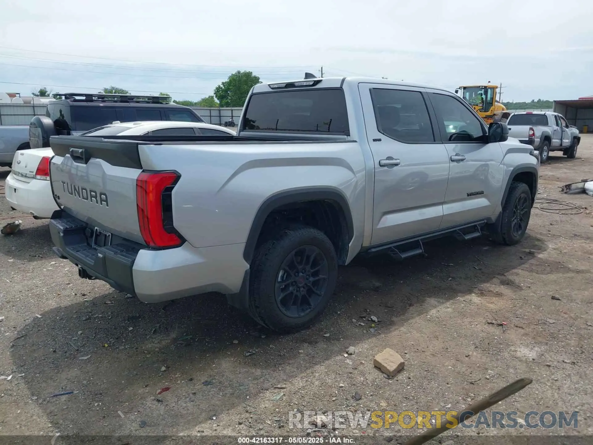4 fotografías del automóvil dañado 5TFLA5DB9RX195023 TOYOTA TUNDRA 2024