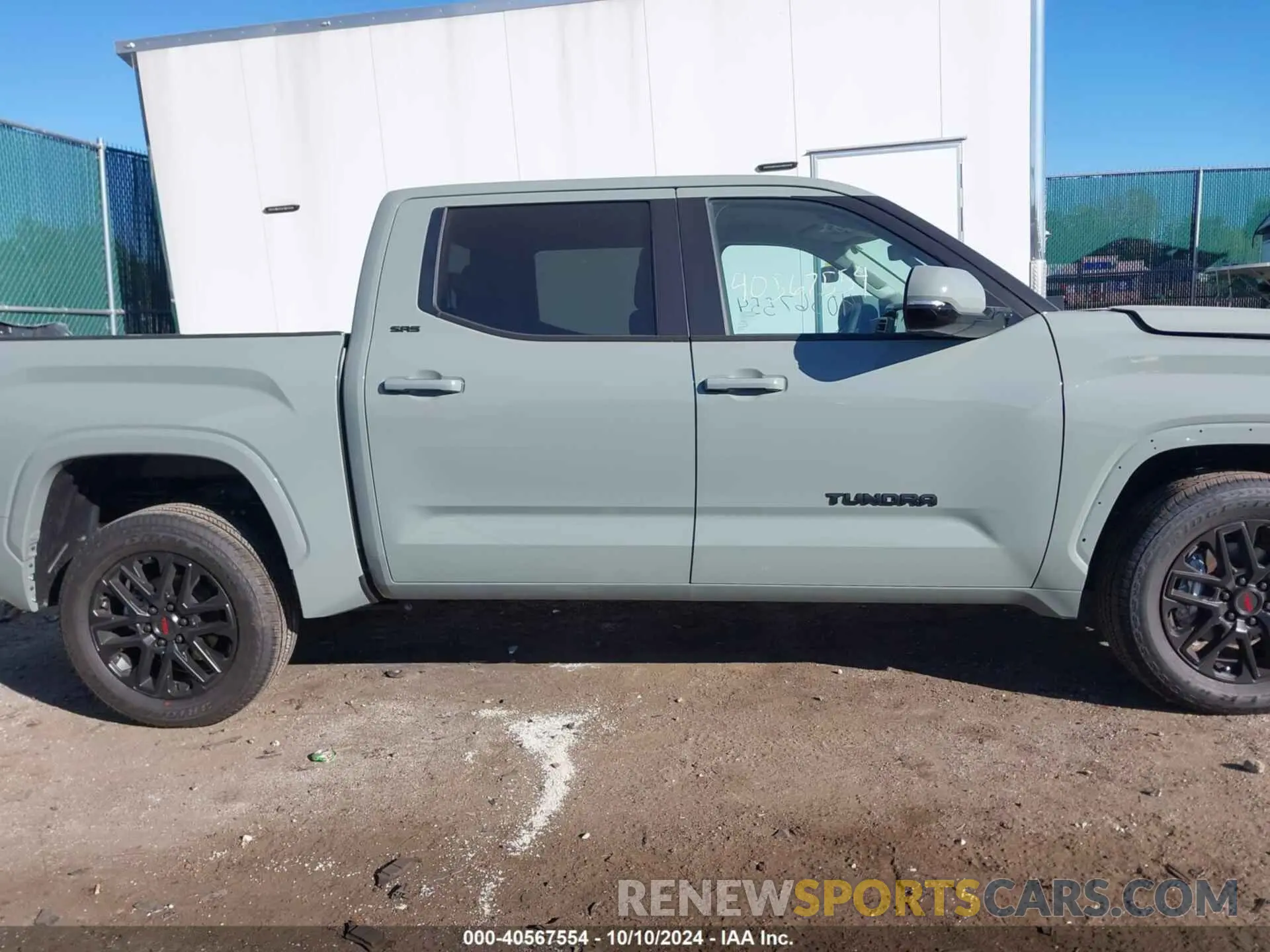 14 fotografías del automóvil dañado 5TFLA5DB9RX229428 TOYOTA TUNDRA 2024