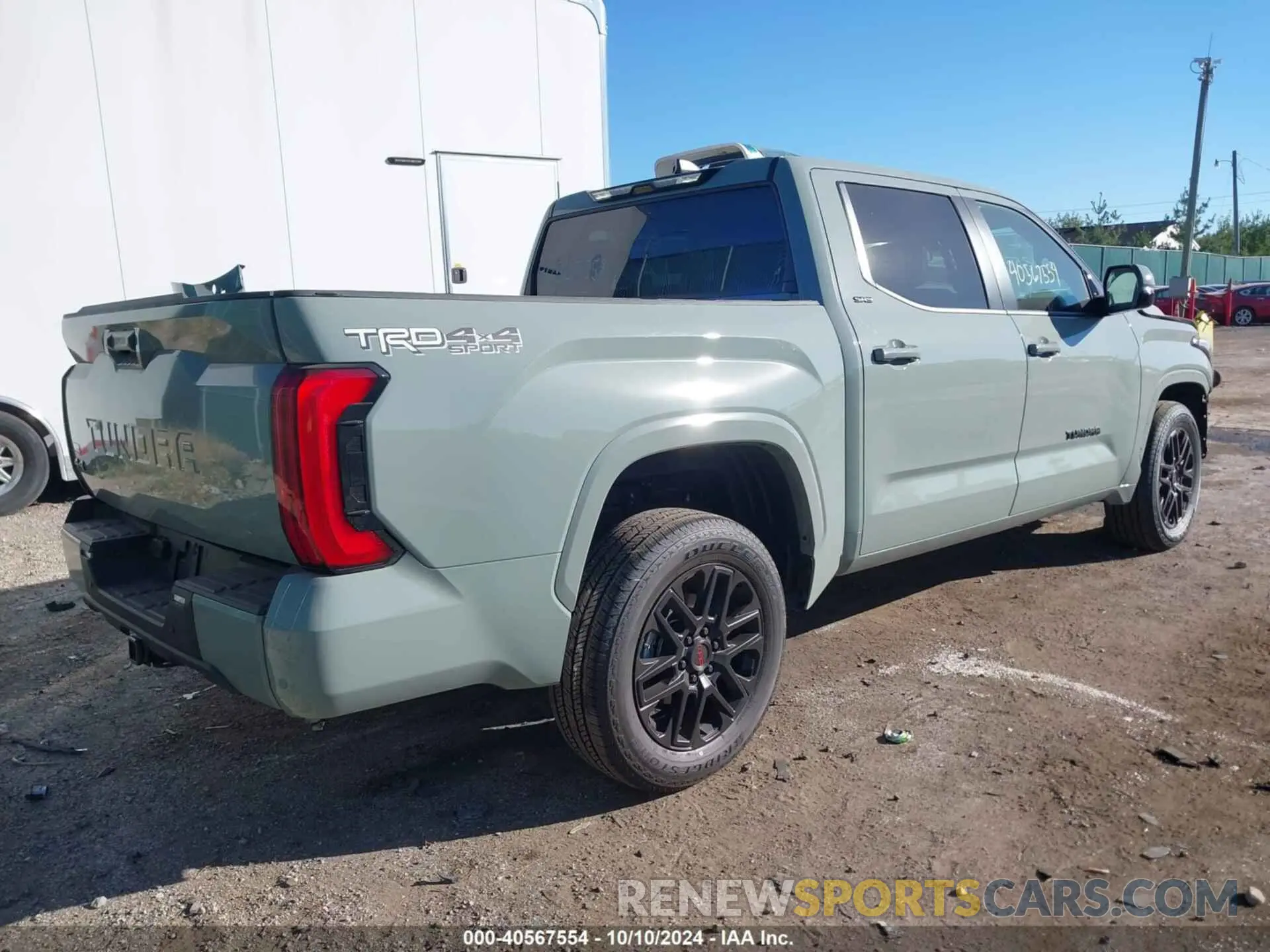 4 fotografías del automóvil dañado 5TFLA5DB9RX229428 TOYOTA TUNDRA 2024