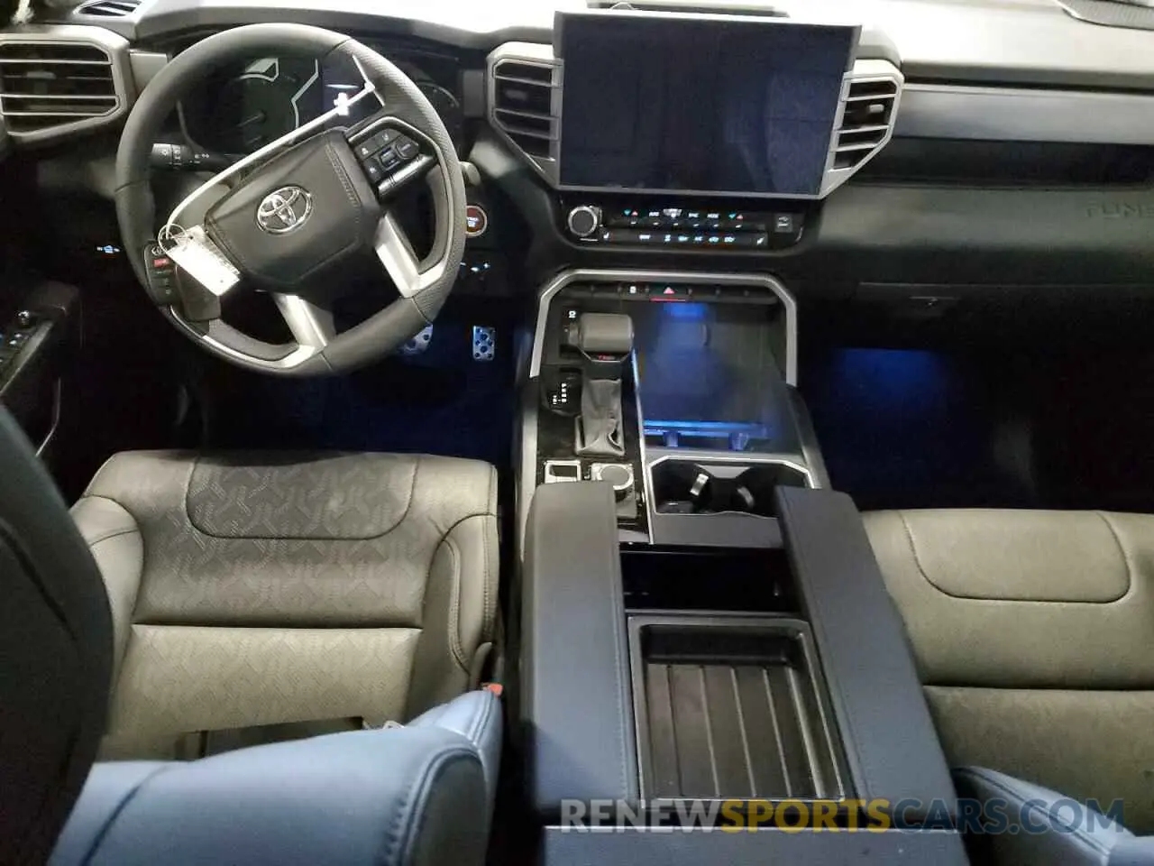 8 fotografías del automóvil dañado 5TFLA5DB9RX233673 TOYOTA TUNDRA 2024