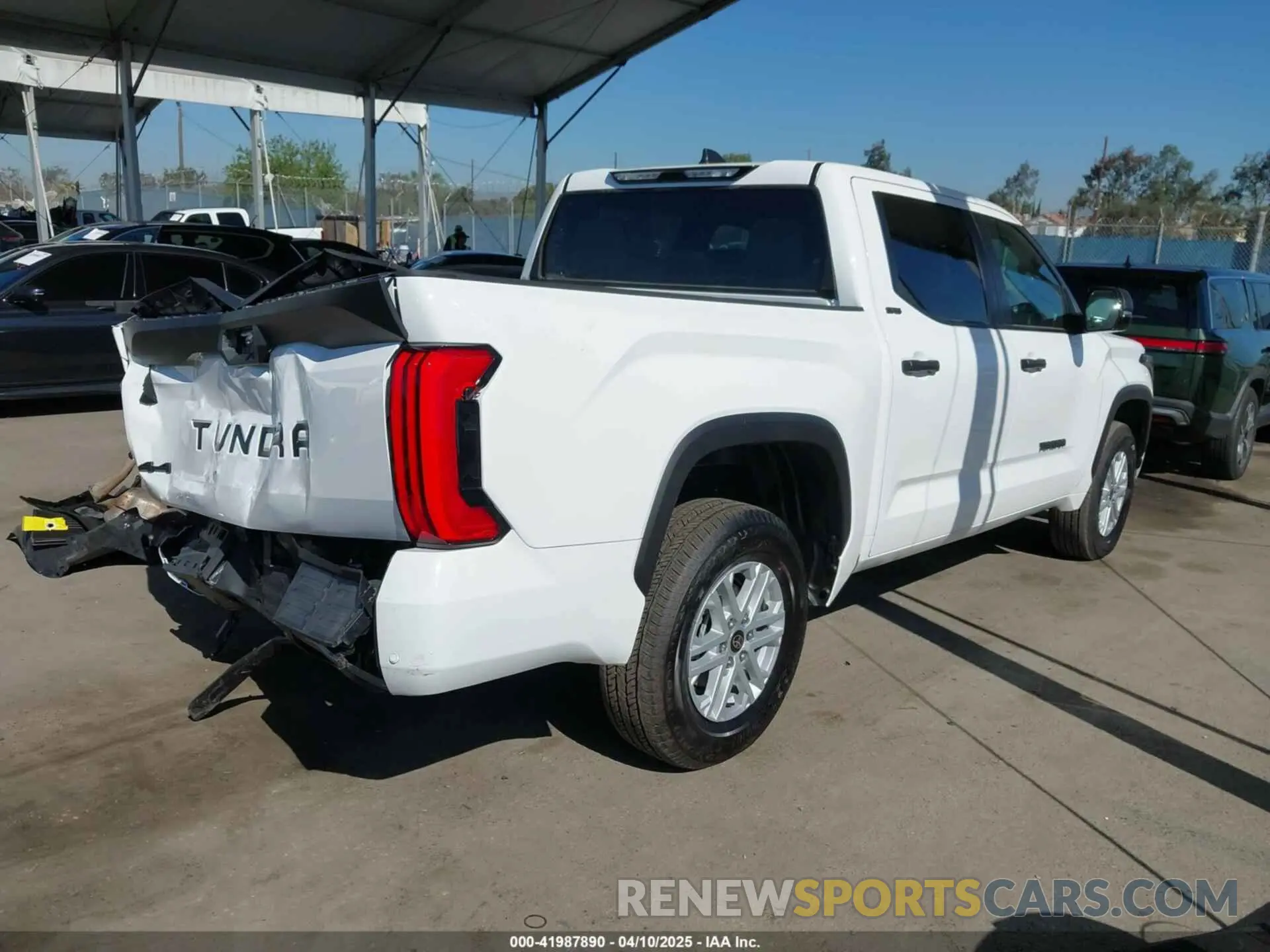4 fotografías del automóvil dañado 5TFLA5DBXRX234038 TOYOTA TUNDRA 2024