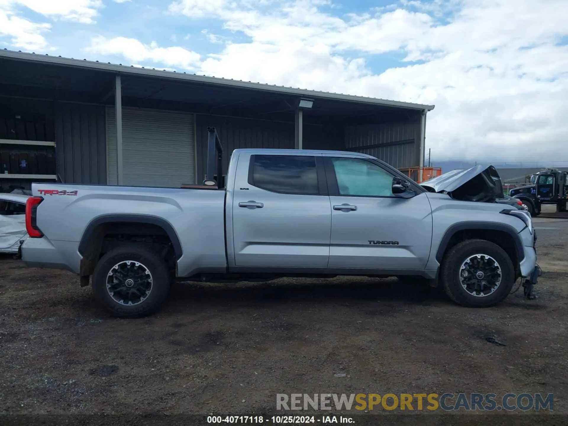 12 fotografías del automóvil dañado 5TFLA5EC2RX029613 TOYOTA TUNDRA 2024