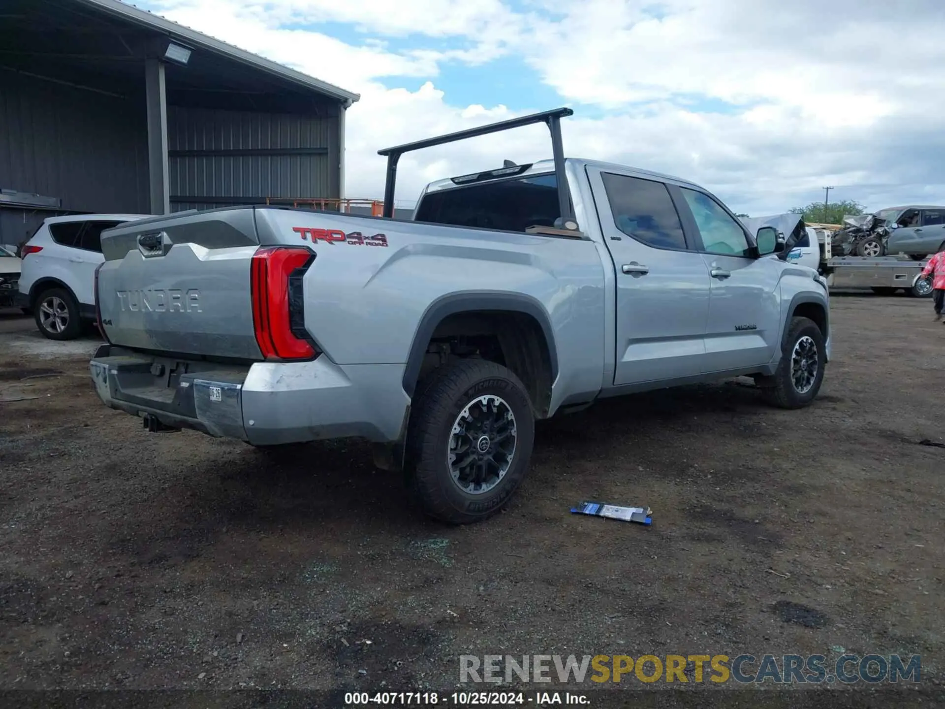 4 fotografías del automóvil dañado 5TFLA5EC2RX029613 TOYOTA TUNDRA 2024
