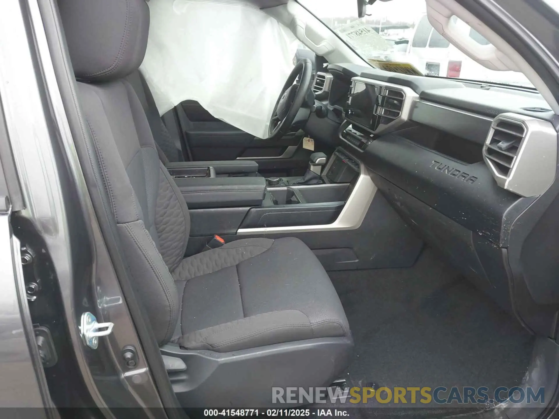 5 fotografías del automóvil dañado 5TFLA5EC6RX035253 TOYOTA TUNDRA 2024