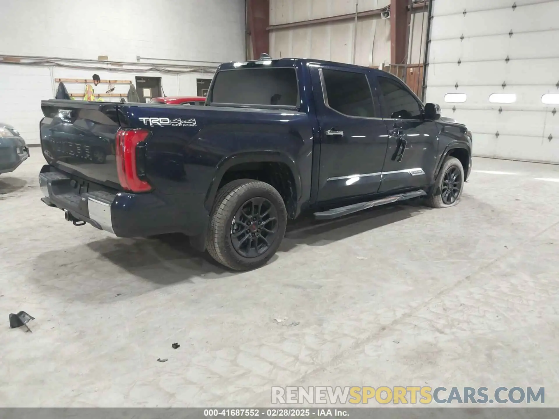 4 fotografías del automóvil dañado 5TFMA5DB0RX171181 TOYOTA TUNDRA 2024