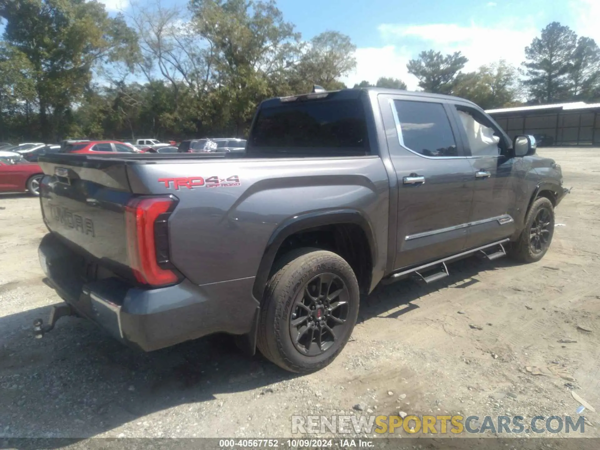 4 fotografías del automóvil dañado 5TFMA5DB5RX134000 TOYOTA TUNDRA 2024