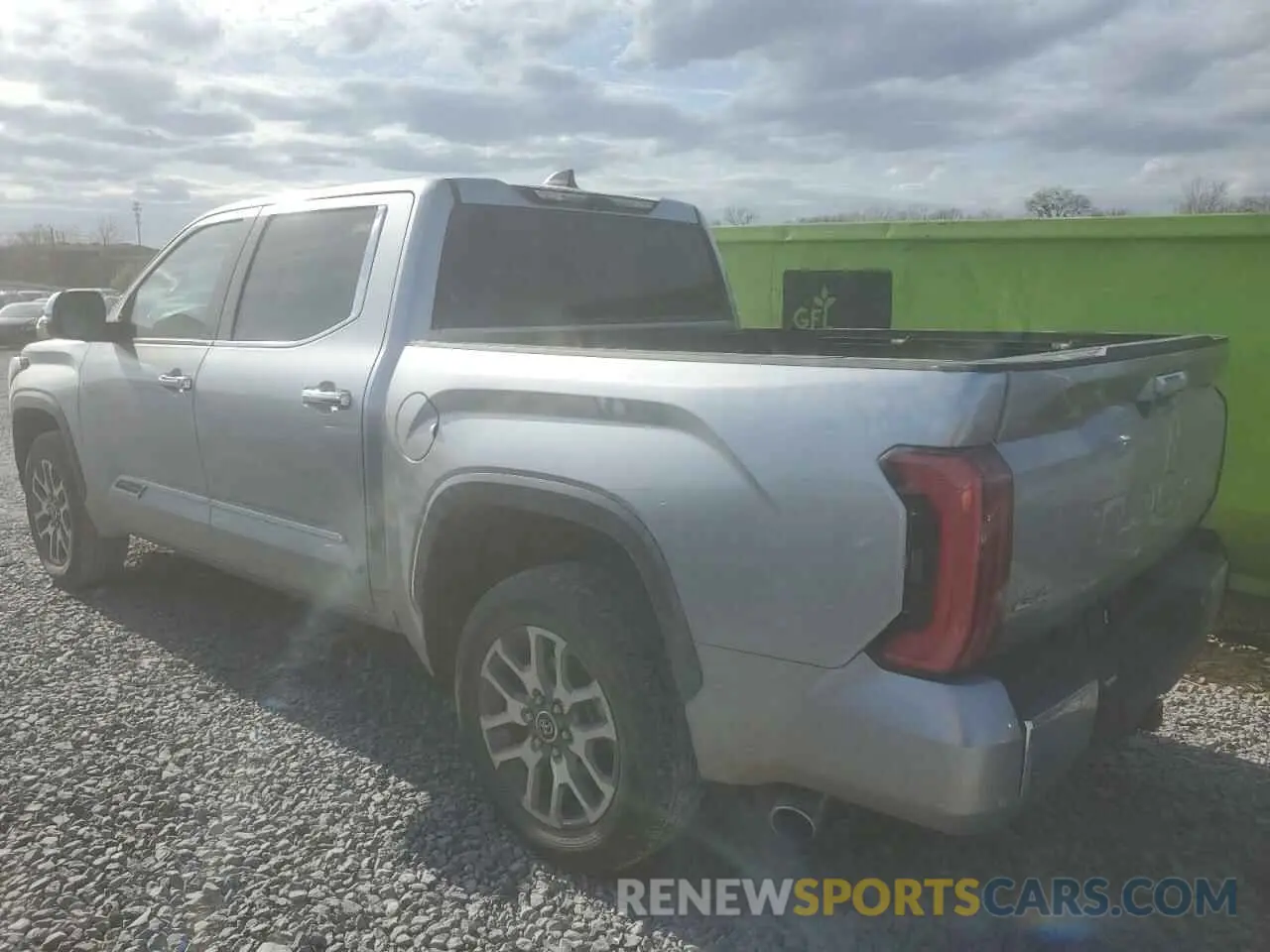 2 fotografías del automóvil dañado 5TFMA5DBXRX167302 TOYOTA TUNDRA 2024