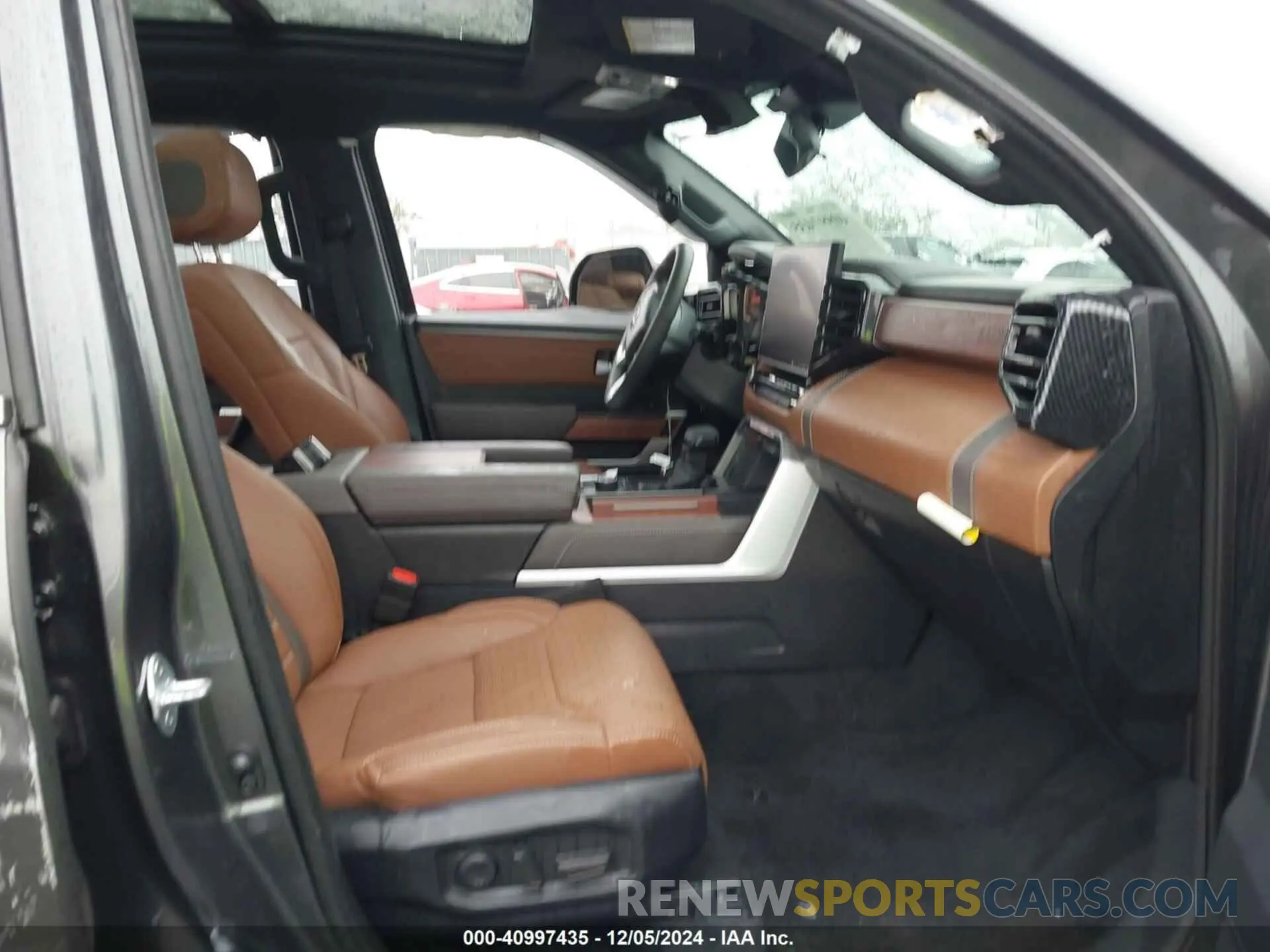 5 fotografías del automóvil dañado 5TFMA5DBXRX202517 TOYOTA TUNDRA 2024