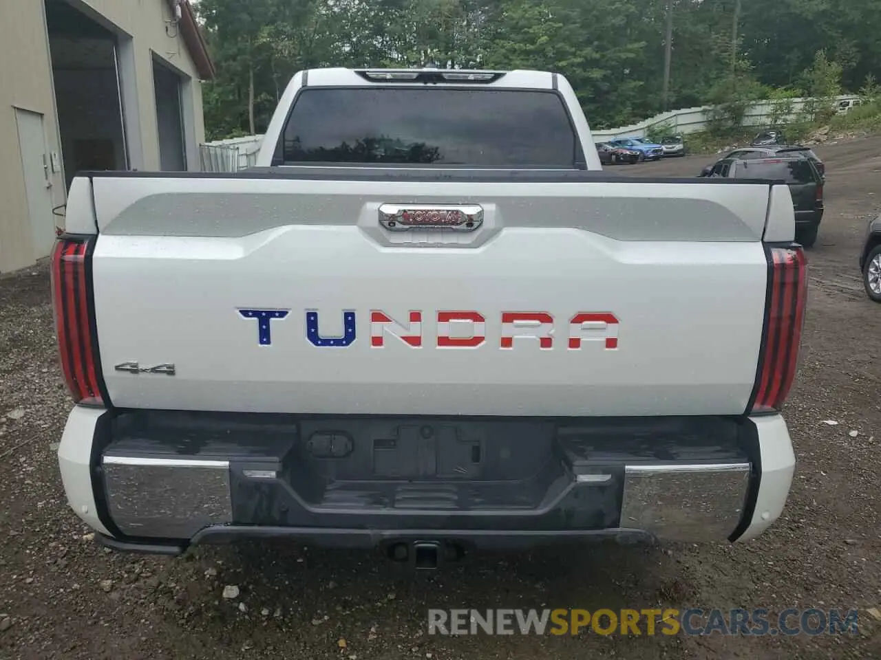 6 fotografías del automóvil dañado 5TFMC5DB6RX051136 TOYOTA TUNDRA 2024