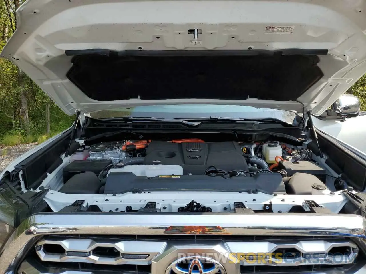 11 fotografías del automóvil dañado 5TFMC5DB8RX062302 TOYOTA TUNDRA 2024