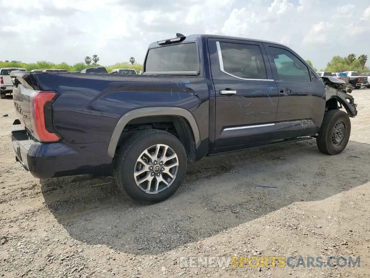 3 fotografías del automóvil dañado 5TFMC5DBXRX054928 TOYOTA TUNDRA 2024