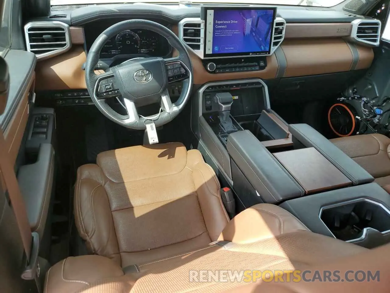 8 fotografías del automóvil dañado 5TFMC5DBXRX054928 TOYOTA TUNDRA 2024