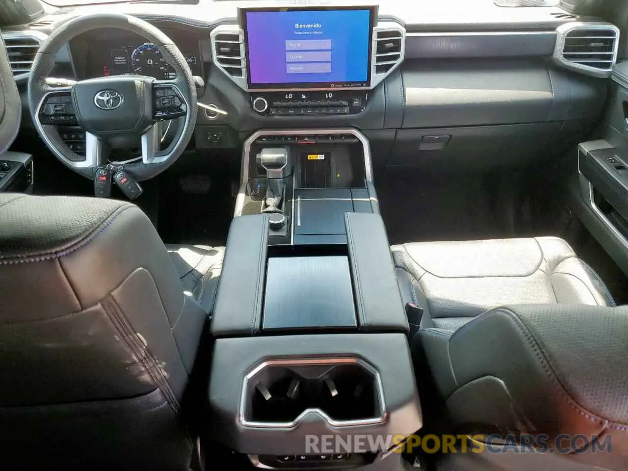 8 fotografías del automóvil dañado 5TFNA5DB0RX145877 TOYOTA TUNDRA 2024