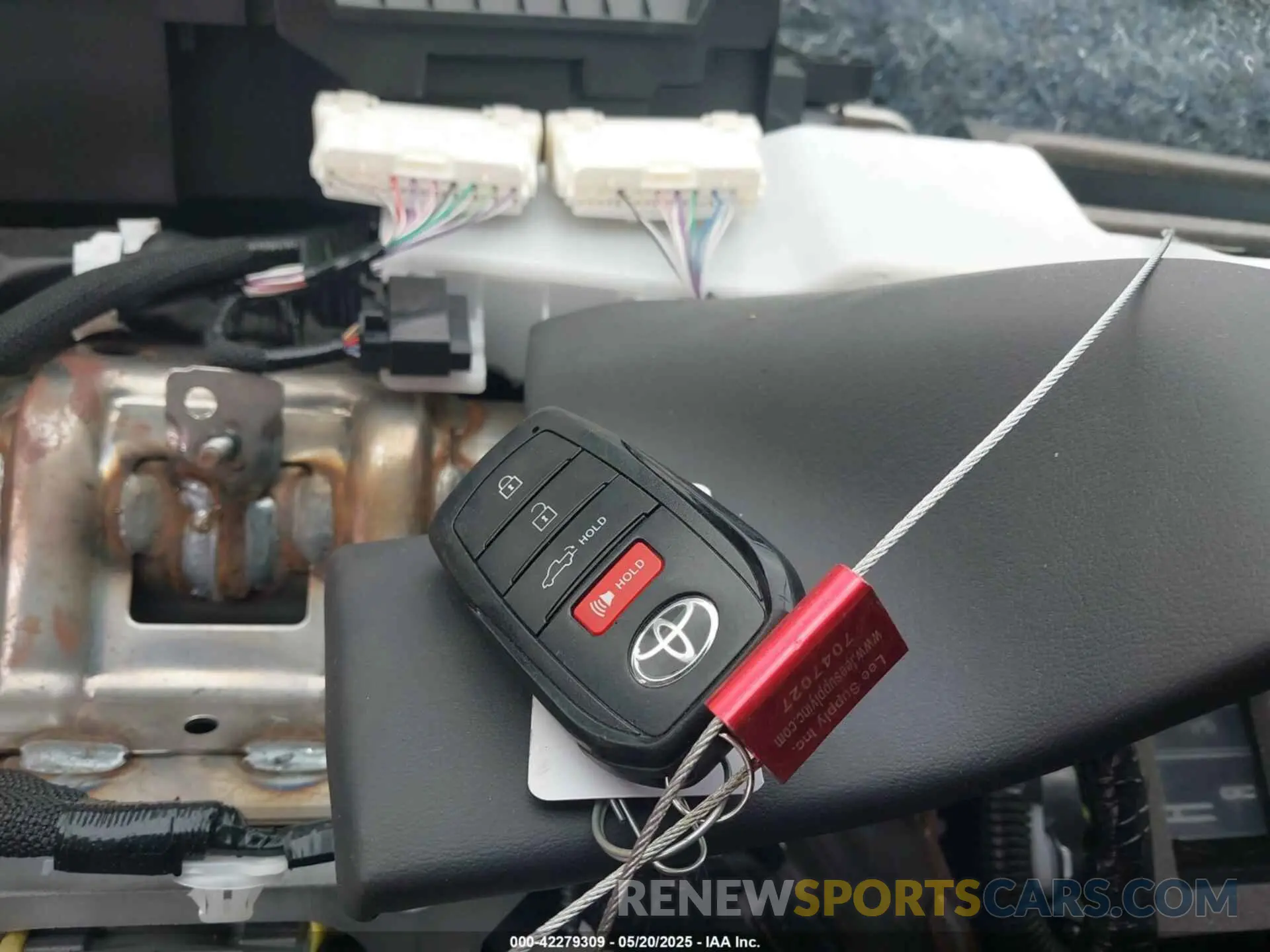 11 fotografías del automóvil dañado 5TFNA5DB8RX209602 TOYOTA TUNDRA 2024