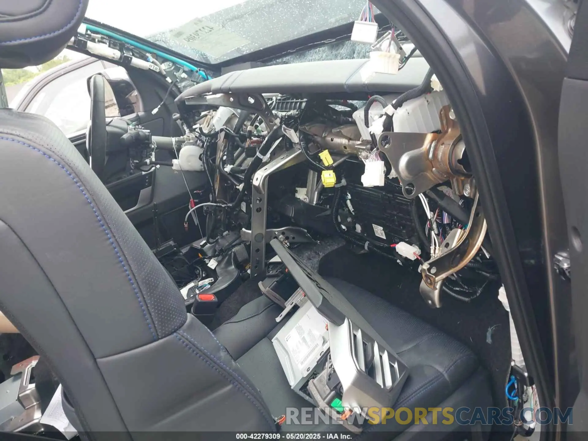 5 fotografías del automóvil dañado 5TFNA5DB8RX209602 TOYOTA TUNDRA 2024