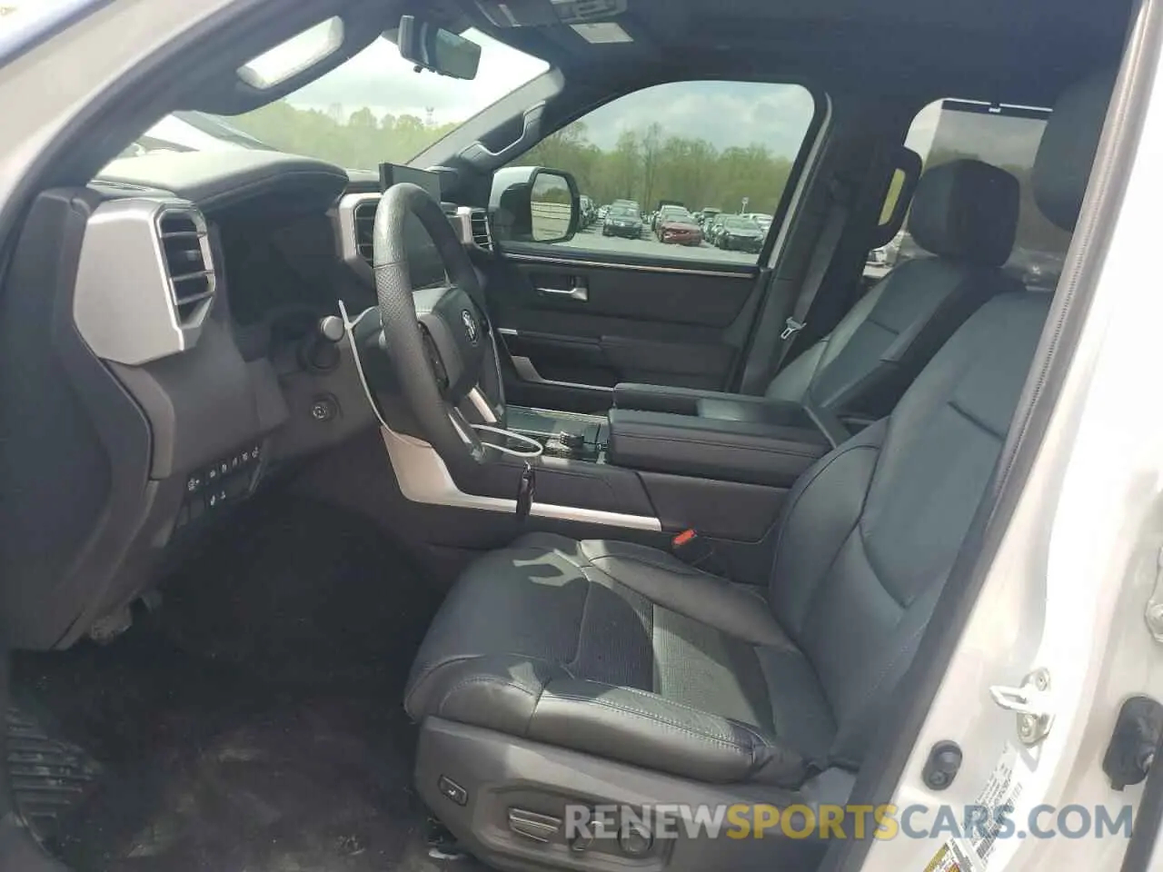 7 fotografías del automóvil dañado 5TFNC5AB8RX003128 TOYOTA TUNDRA 2024