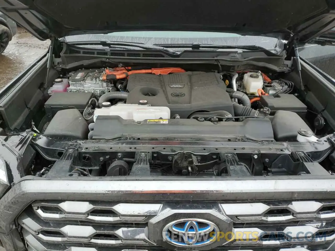 11 fotografías del automóvil dañado 5TFNC5DB3RX074359 TOYOTA TUNDRA 2024
