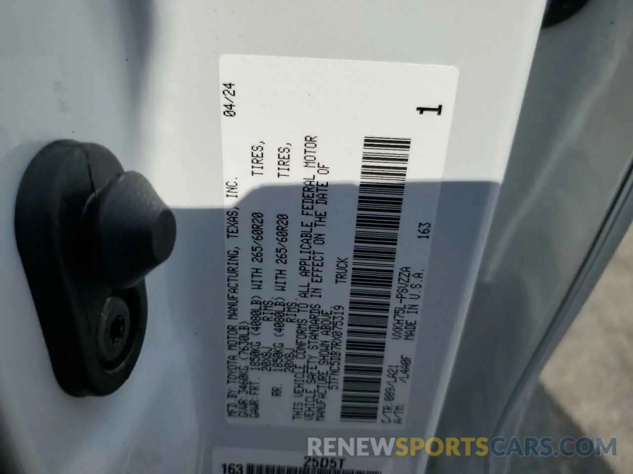 13 fotografías del automóvil dañado 5TFNC5DB7RX075319 TOYOTA TUNDRA 2024