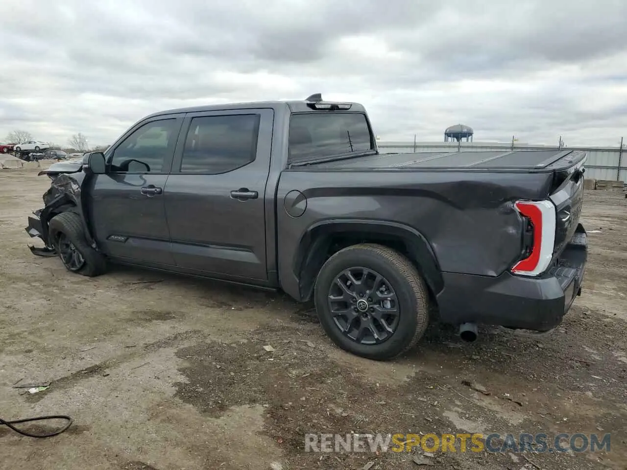 2 fotografías del automóvil dañado 5TFNC5DB9RX056058 TOYOTA TUNDRA 2024