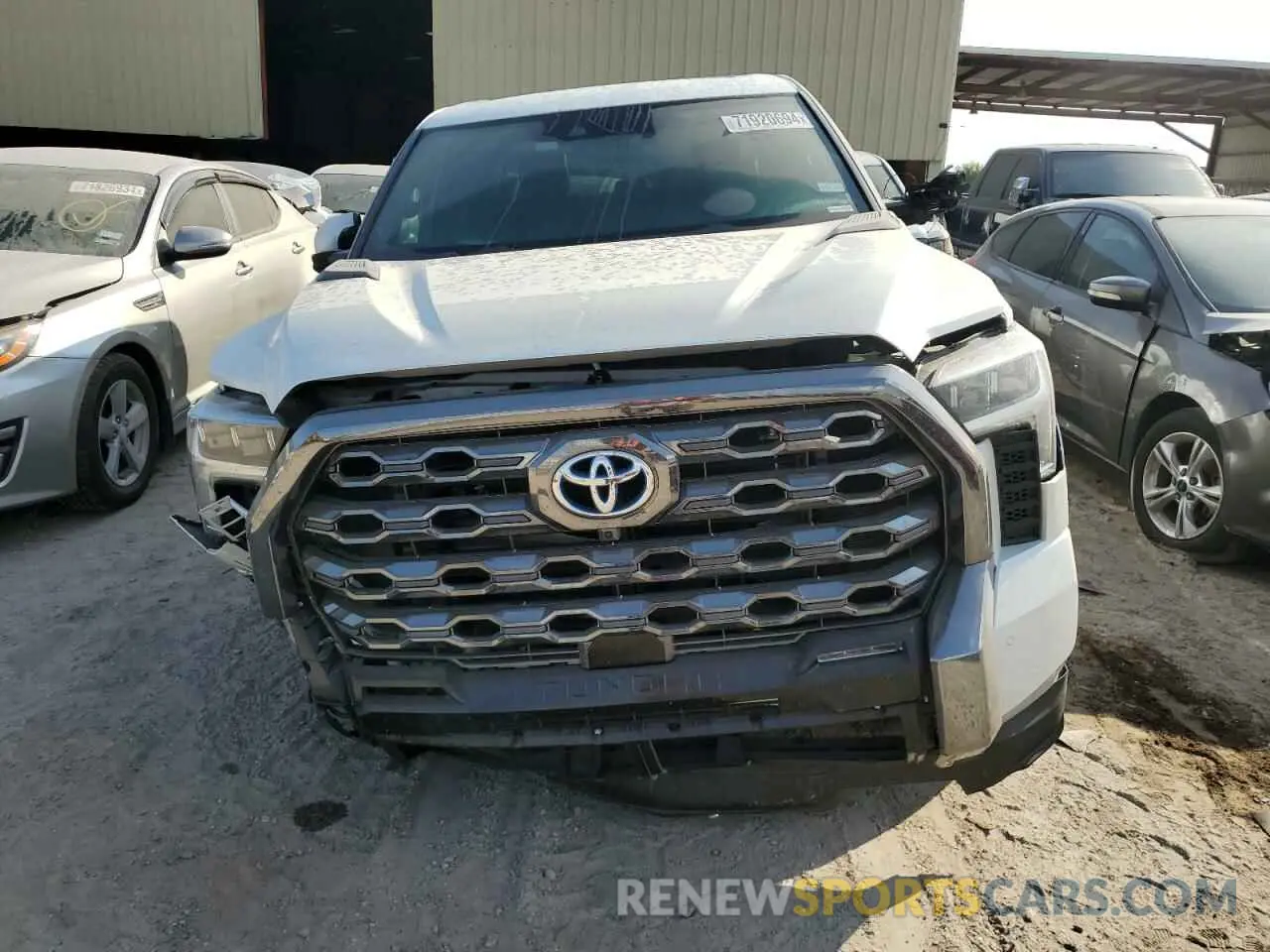 5 fotografías del automóvil dañado 5TFNC5EC4RX006949 TOYOTA TUNDRA 2024