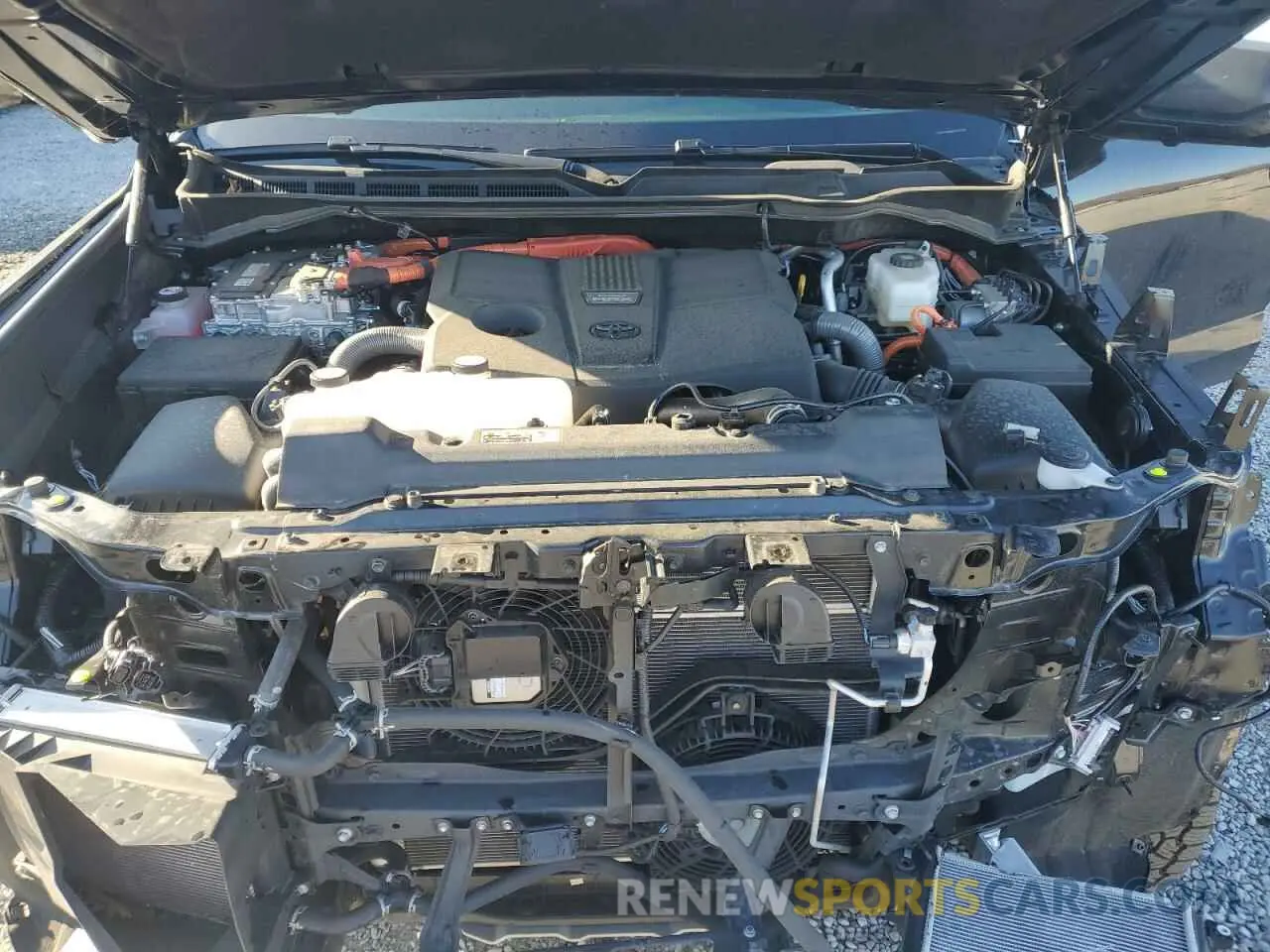 13 fotografías del automóvil dañado 5TFPC5DB0RX077194 TOYOTA TUNDRA 2024