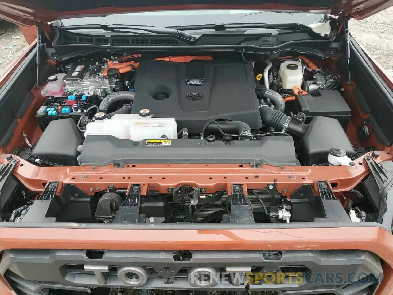 11 fotografías del automóvil dañado 5TFPC5DB6RX076616 TOYOTA TUNDRA 2024