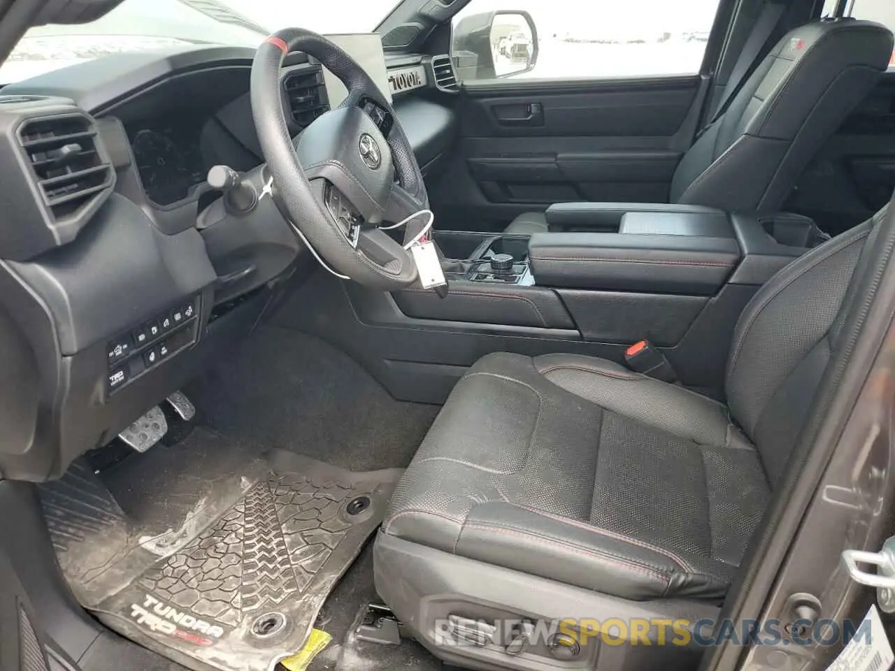 7 fotografías del automóvil dañado 5TFPC5DBXRX052870 TOYOTA TUNDRA 2024