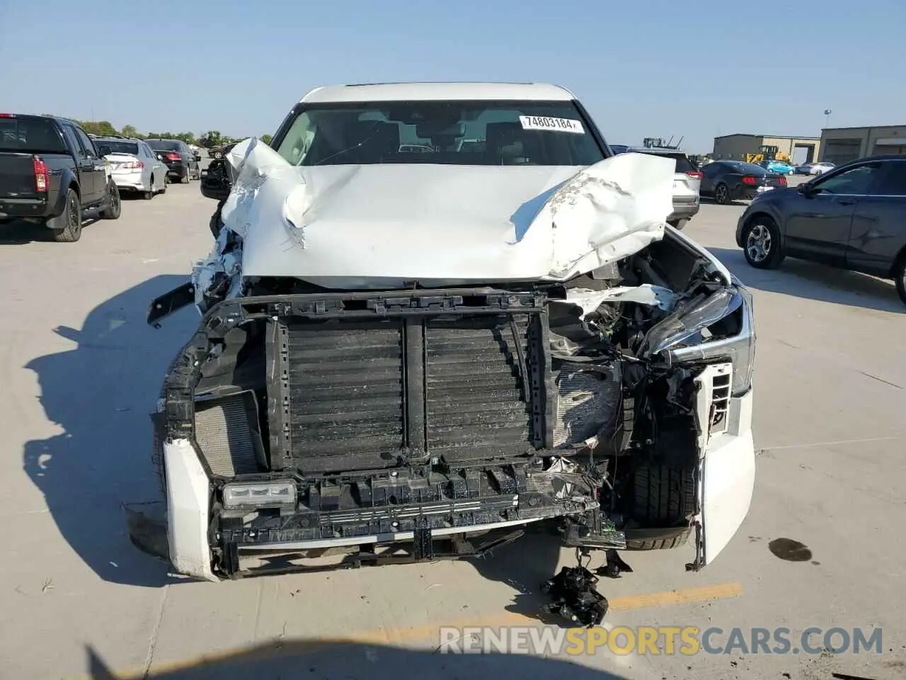5 fotografías del automóvil dañado 5TFWA5DB1RX207646 TOYOTA TUNDRA 2024